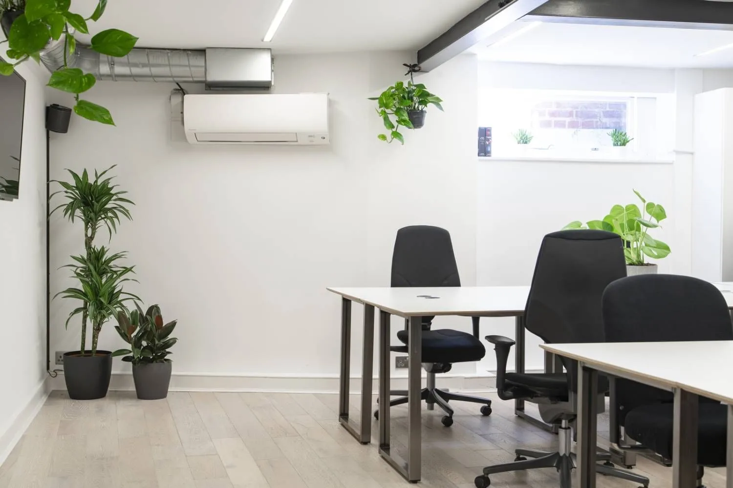 Canvas Offices - Dalston Lane, Private office, 4 desks, London