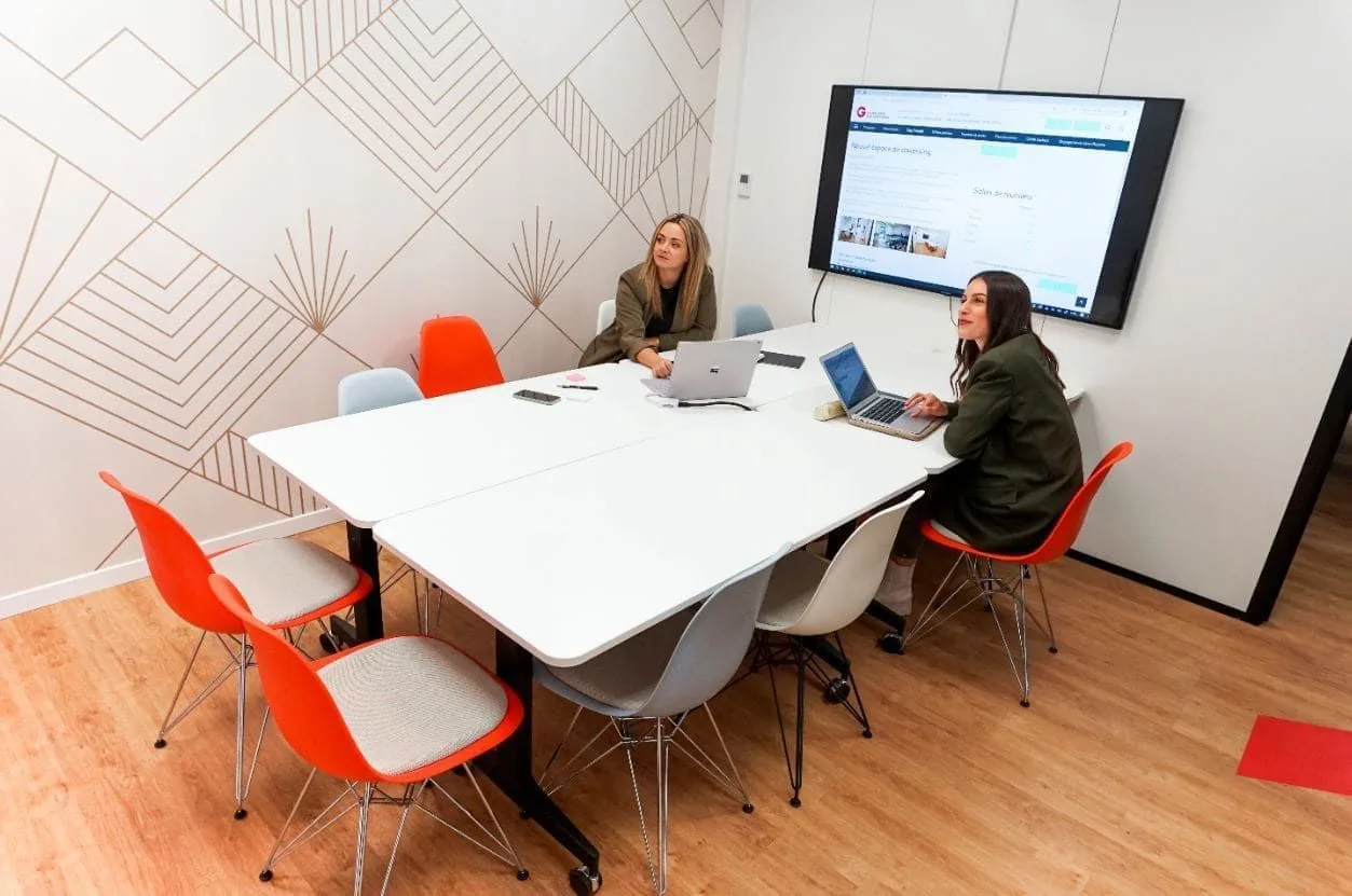Cap Cowork Nimes, Besprechungsraum für 8 Personen, Nîmes