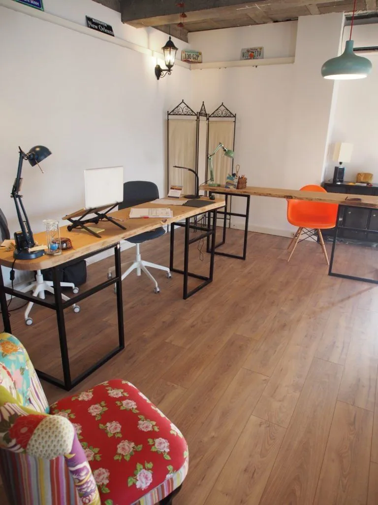 Caravan Cowork In, Bureau privatif 3 postes, Aix-en-Provence