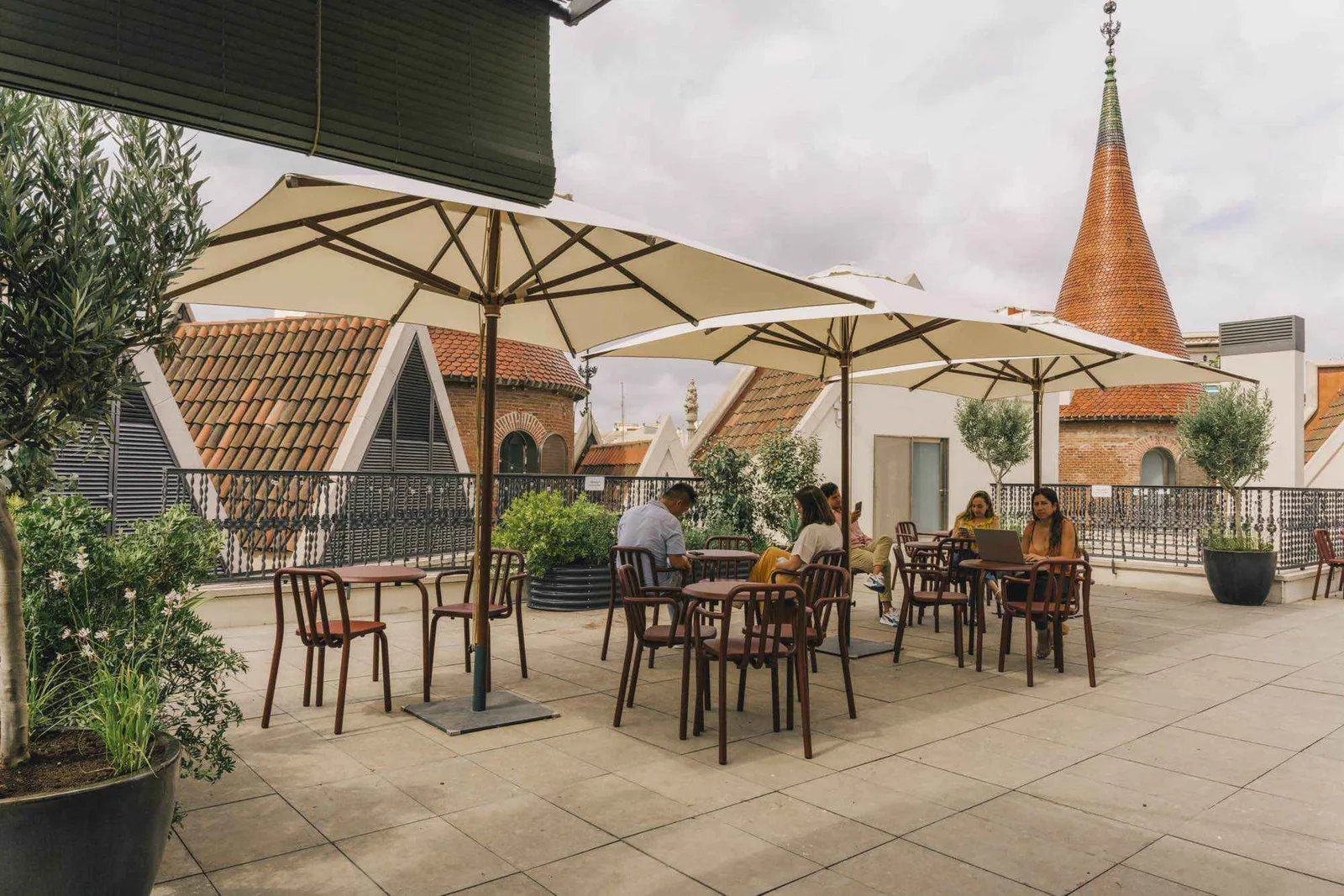 Casa Les Punxes X Cloudworks, Terraza y espacio exterior, Barcelona