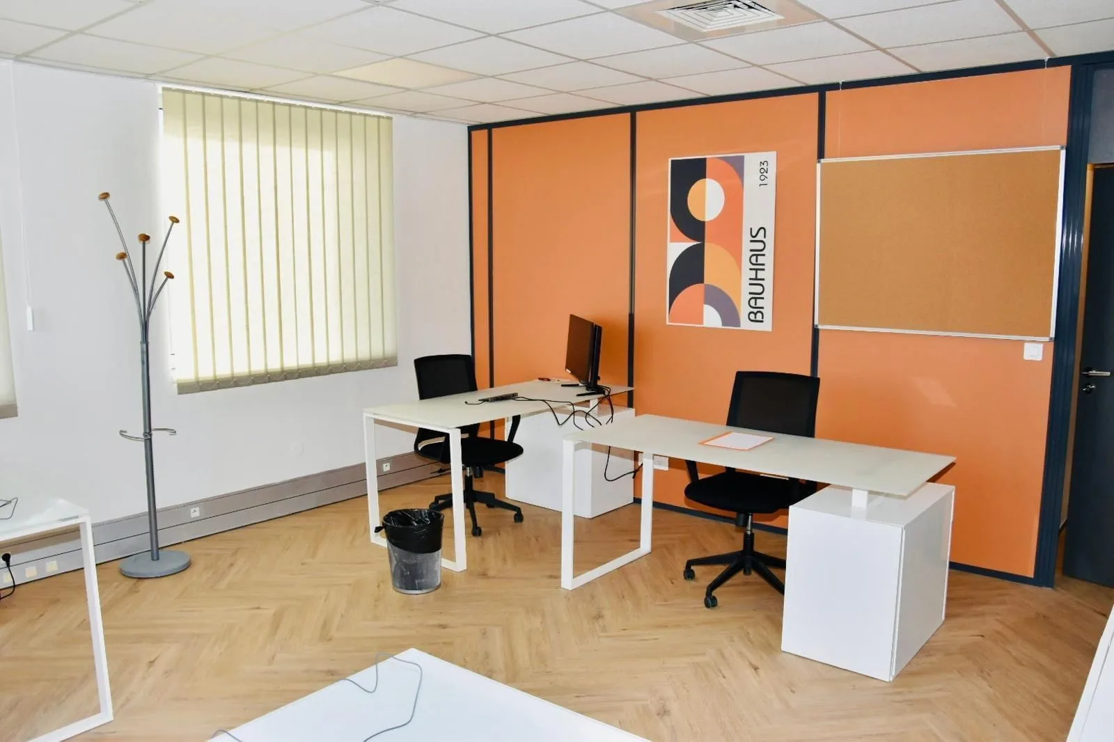 Centre d'Affaires Cap Horn, Privatbüro mit 2 Arbeitsplätzen, Villebon sur Yvette