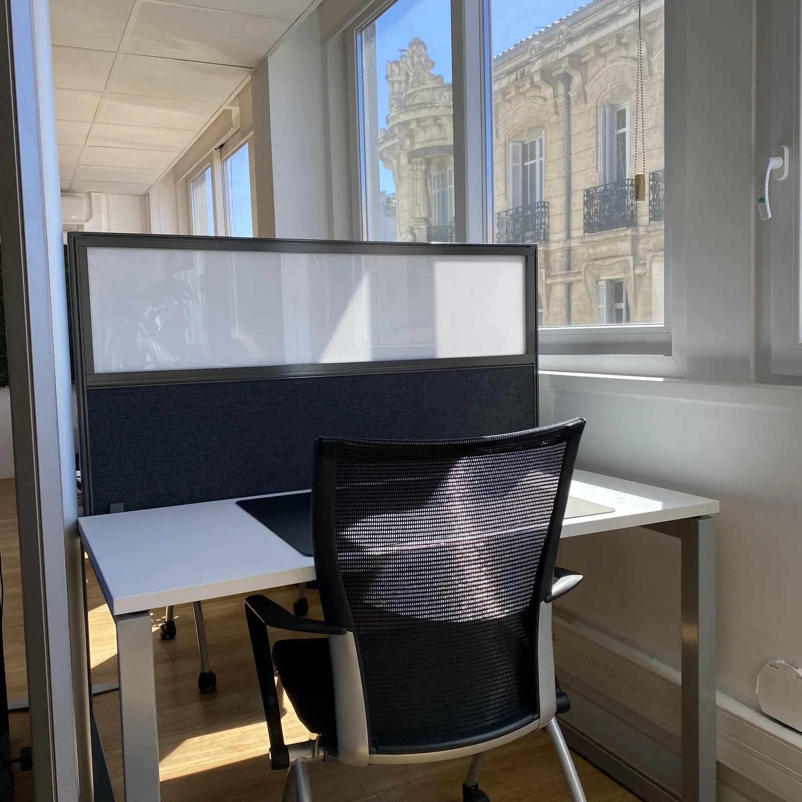 Centre Atlas, Private office, 1 desk, Marseille 6e