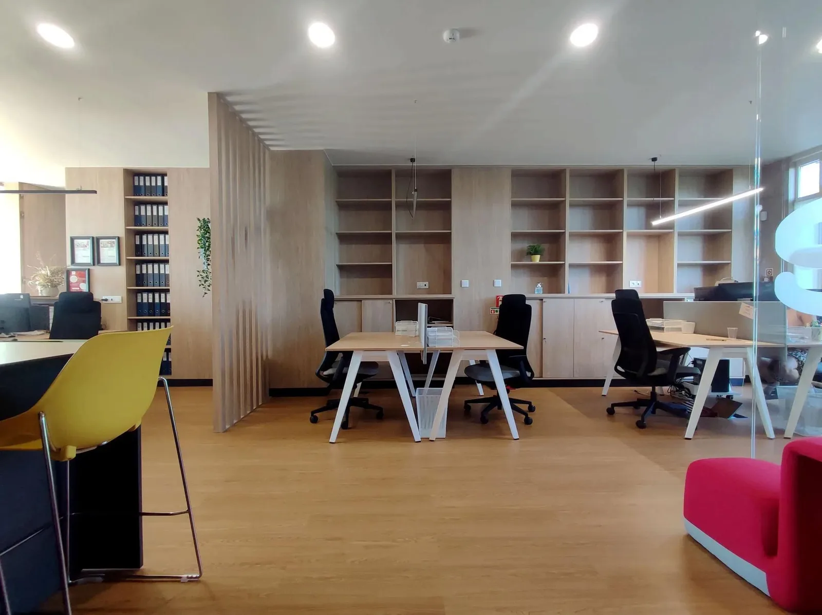 Centro de Competências Empresariais, Espacio diáfano, Lavra