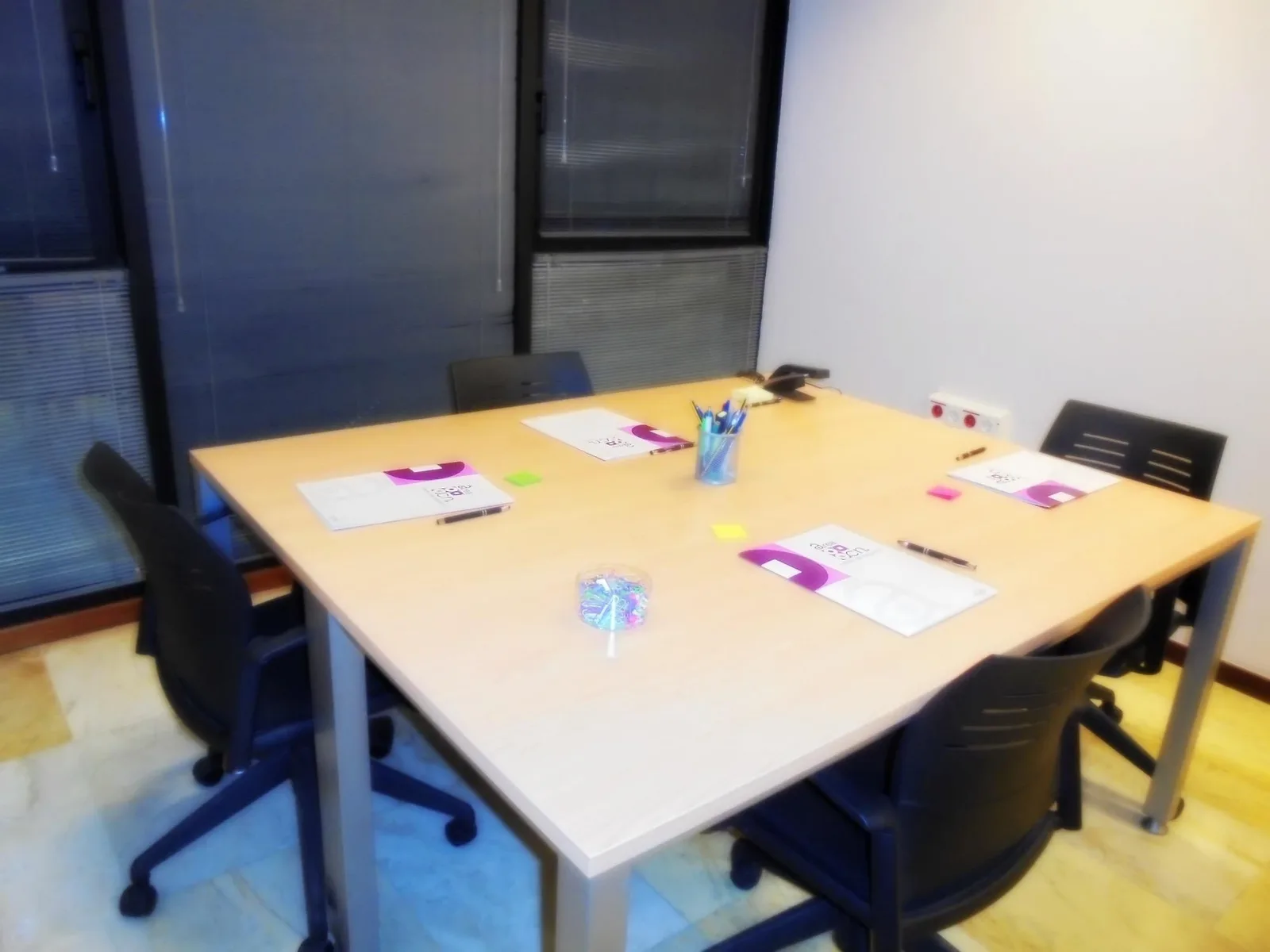Centro De Negocios Área, Salle de réunion 4 personnes, Santiago de Compostela