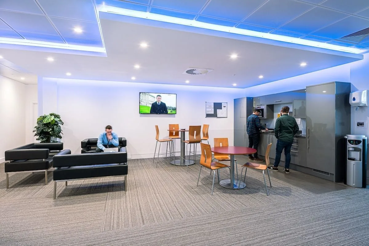 Century Offices Limited, Cafétéria, Leeds
