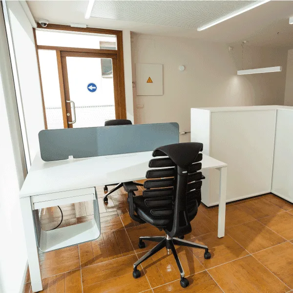 Cerdanya Coworking, Despacho privado con 2 puestos, Puigcerdà