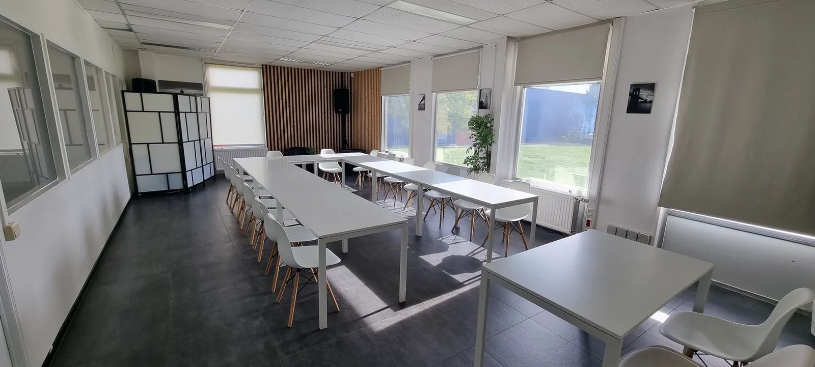 Ceres Group Business Center, Vergaderruimte voor 18 personen, Charleroi