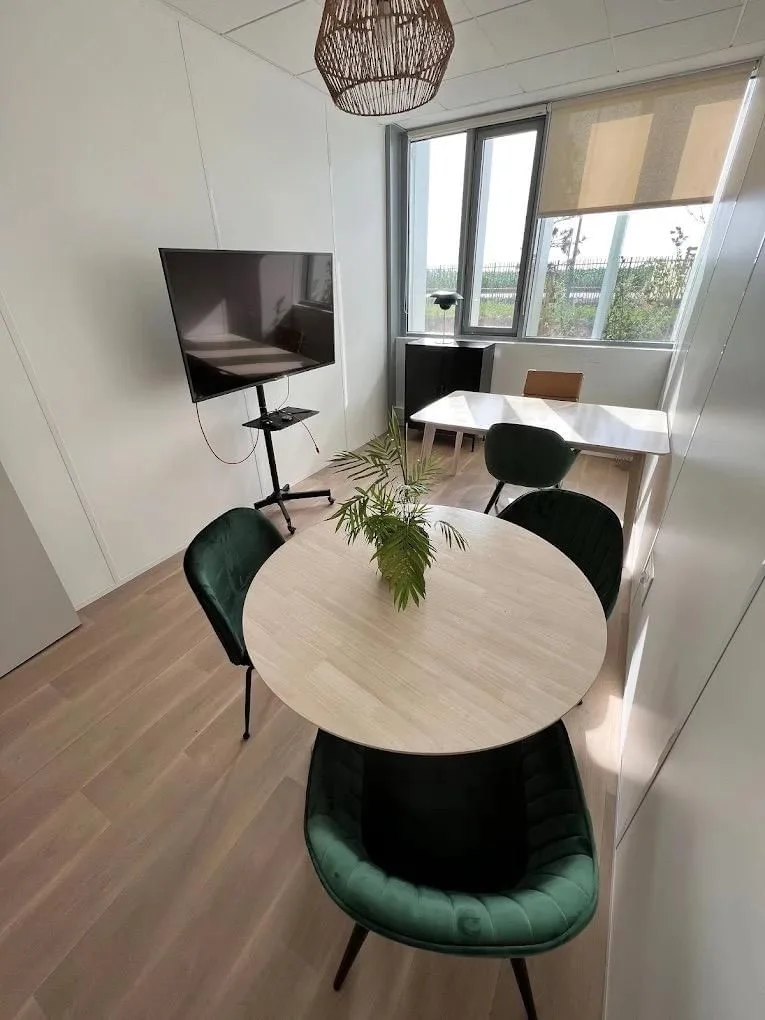 ChloroFEEL Genas, Besprechungsraum für 4 Personen, Genas
