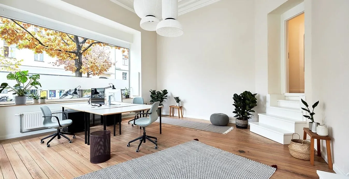 & Co Coworking, Privatbüro mit 3 Arbeitsplätzen, Berlin