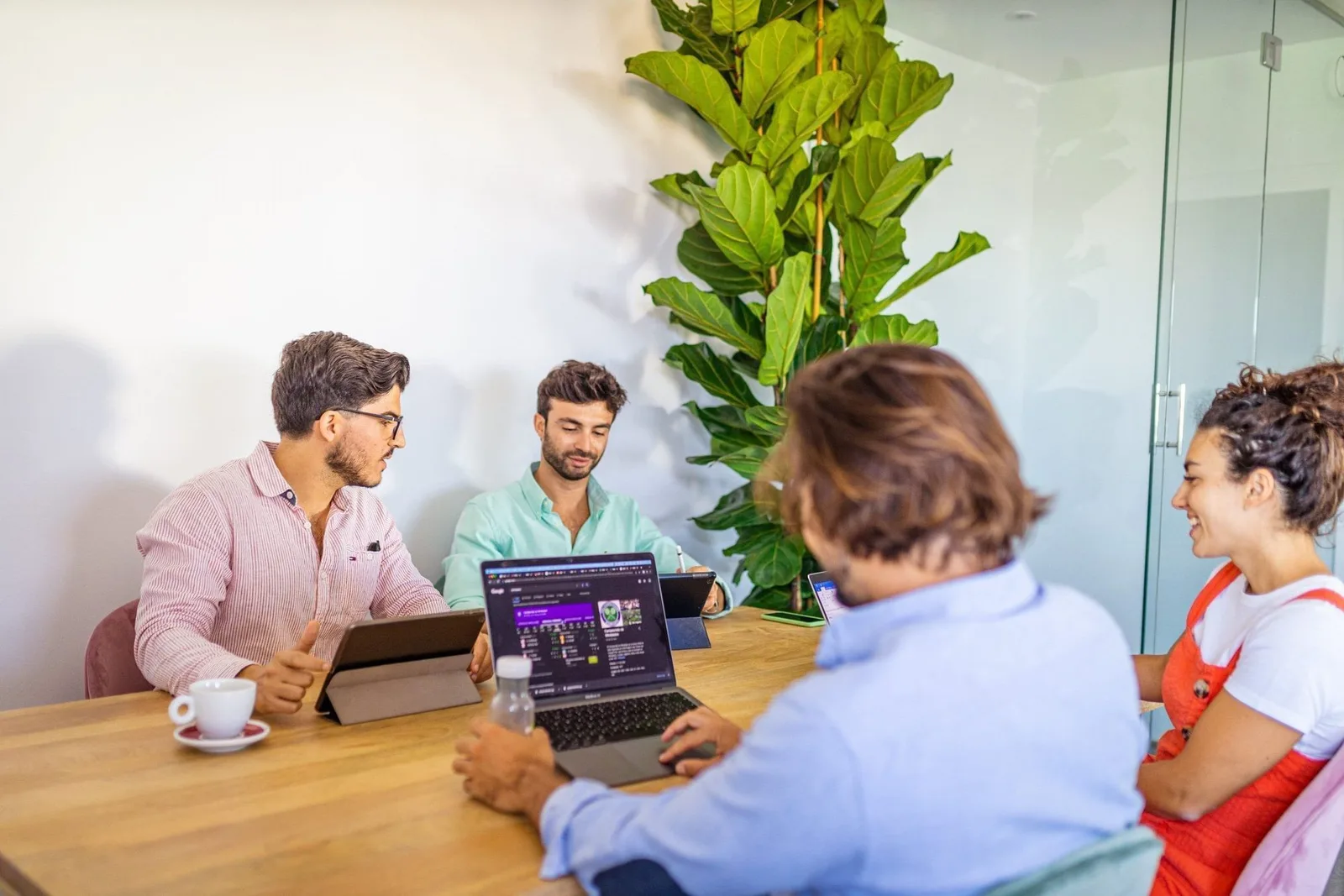 Coco Tropical Coworking, Sala de reuniones para 4 personas, Las Palmas de Grande Canarie