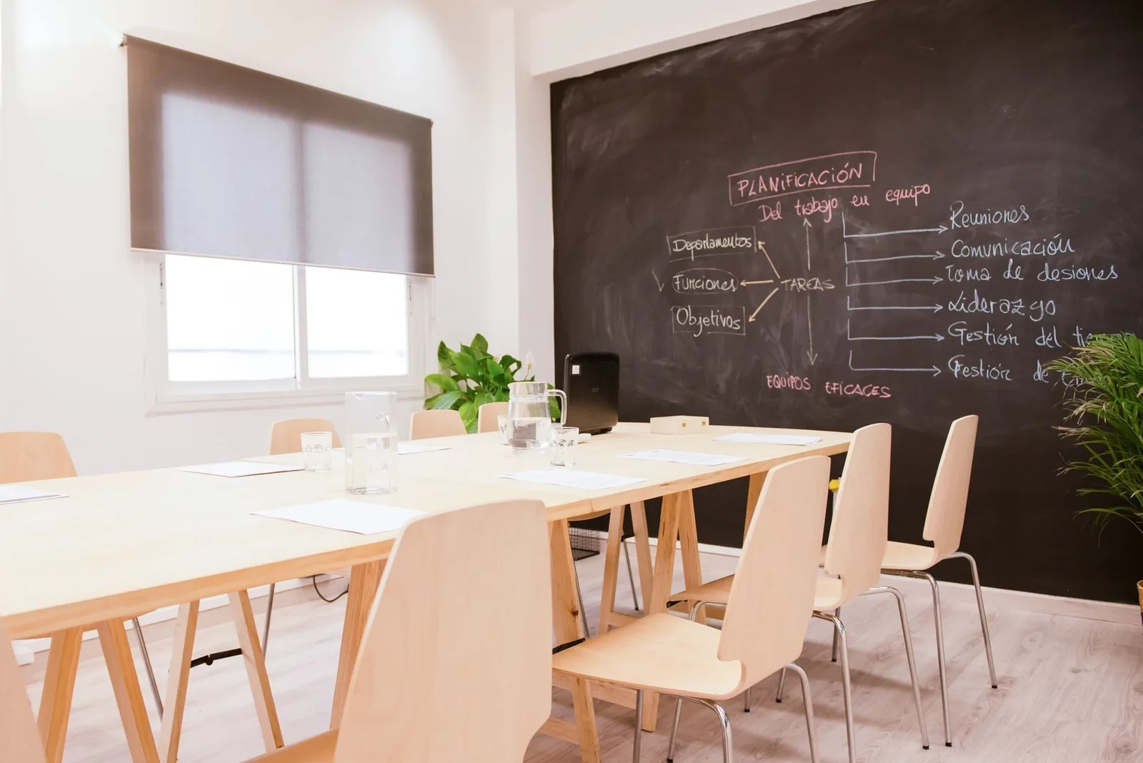 Colaboratorio Acacias, Meeting room for 8 people, Madrid