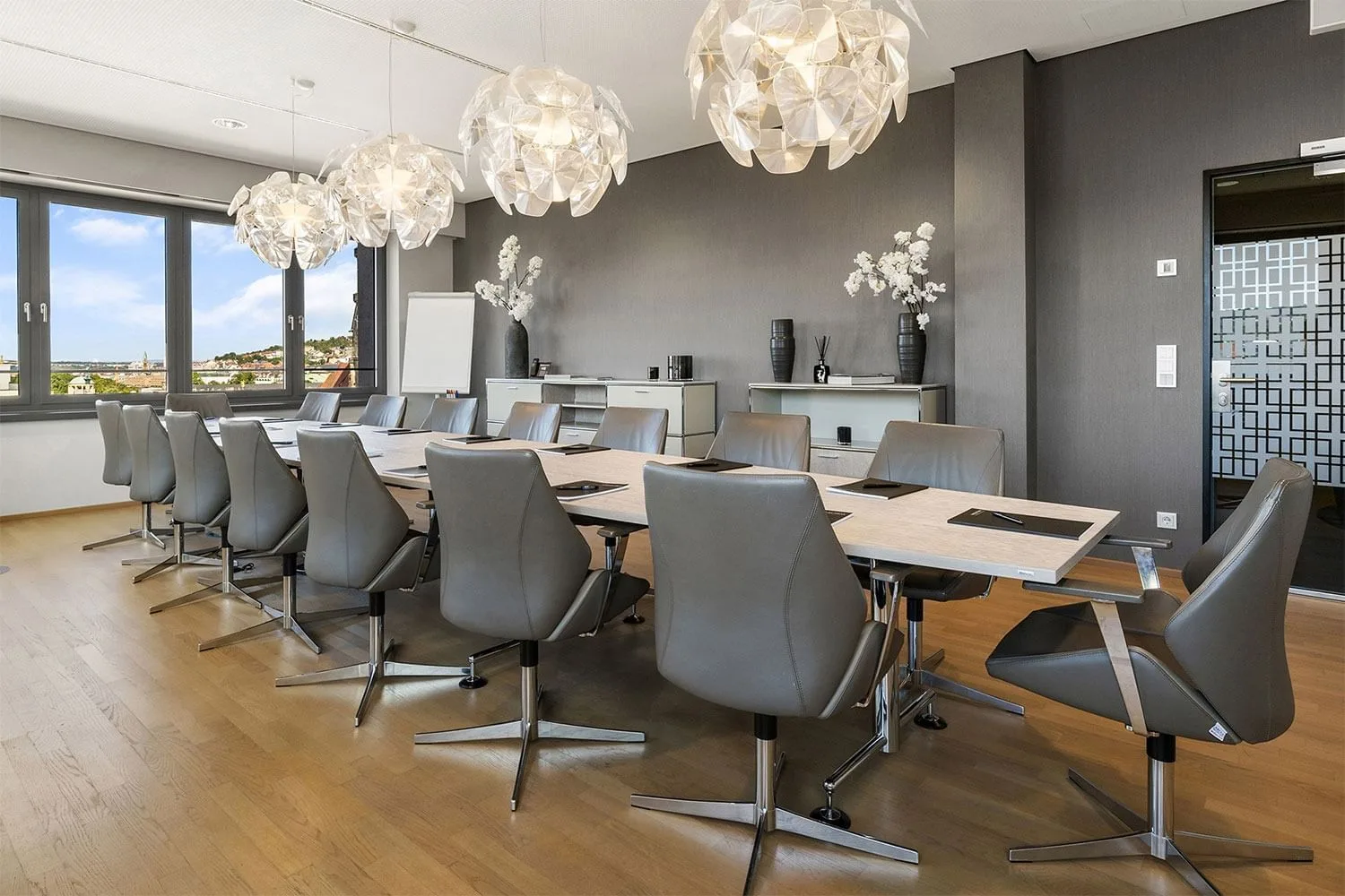 Collection Business Center Stuttgart Königstraße, Besprechungsraum für 16 Personen, Stuttgart