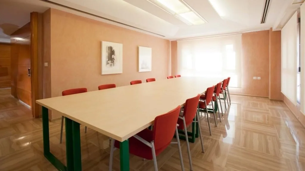 Colón Business Center, Sala de reuniões para 14 pessoas, Valencia