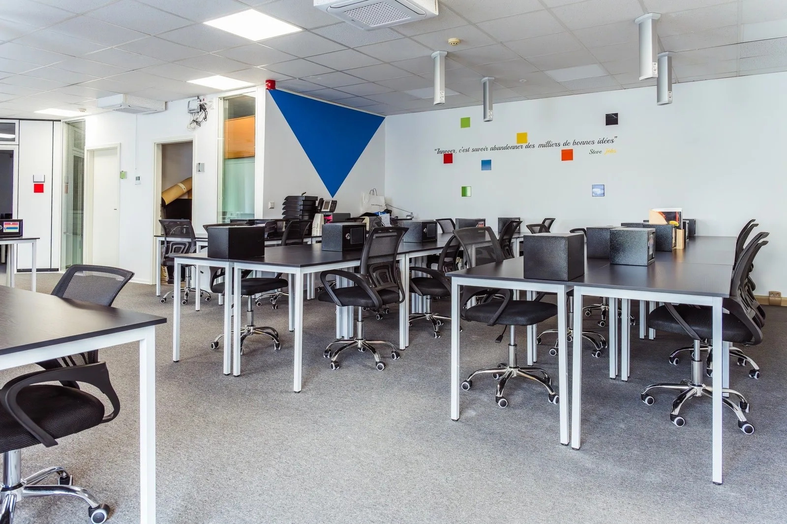Colors Business Center - Industrie - Bertrange, Open space, Bertrange