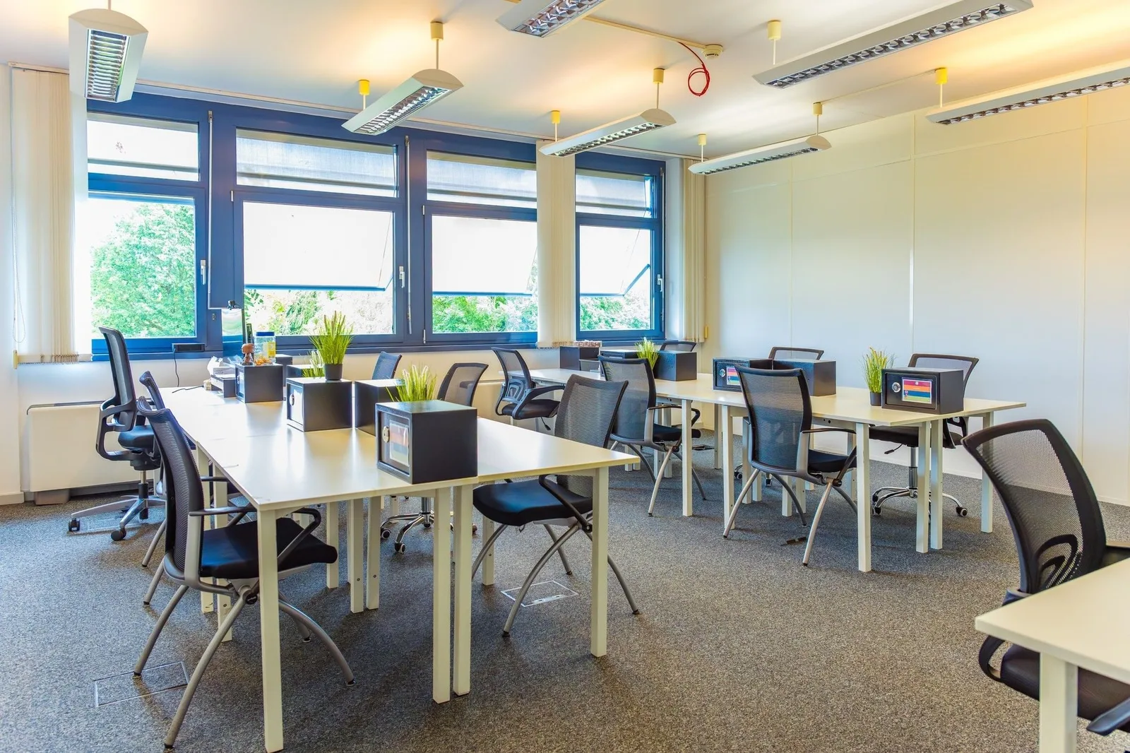 Colors Business Center - Luxembourg - Bertrange, Open-plan office, Bertrange