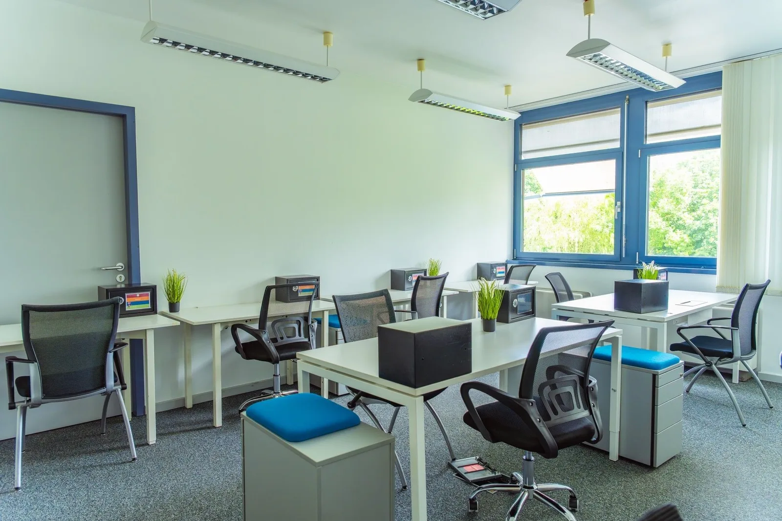 Colors Business Center - Luxembourg - Bertrange, Private office, 7 desks, Bertrange