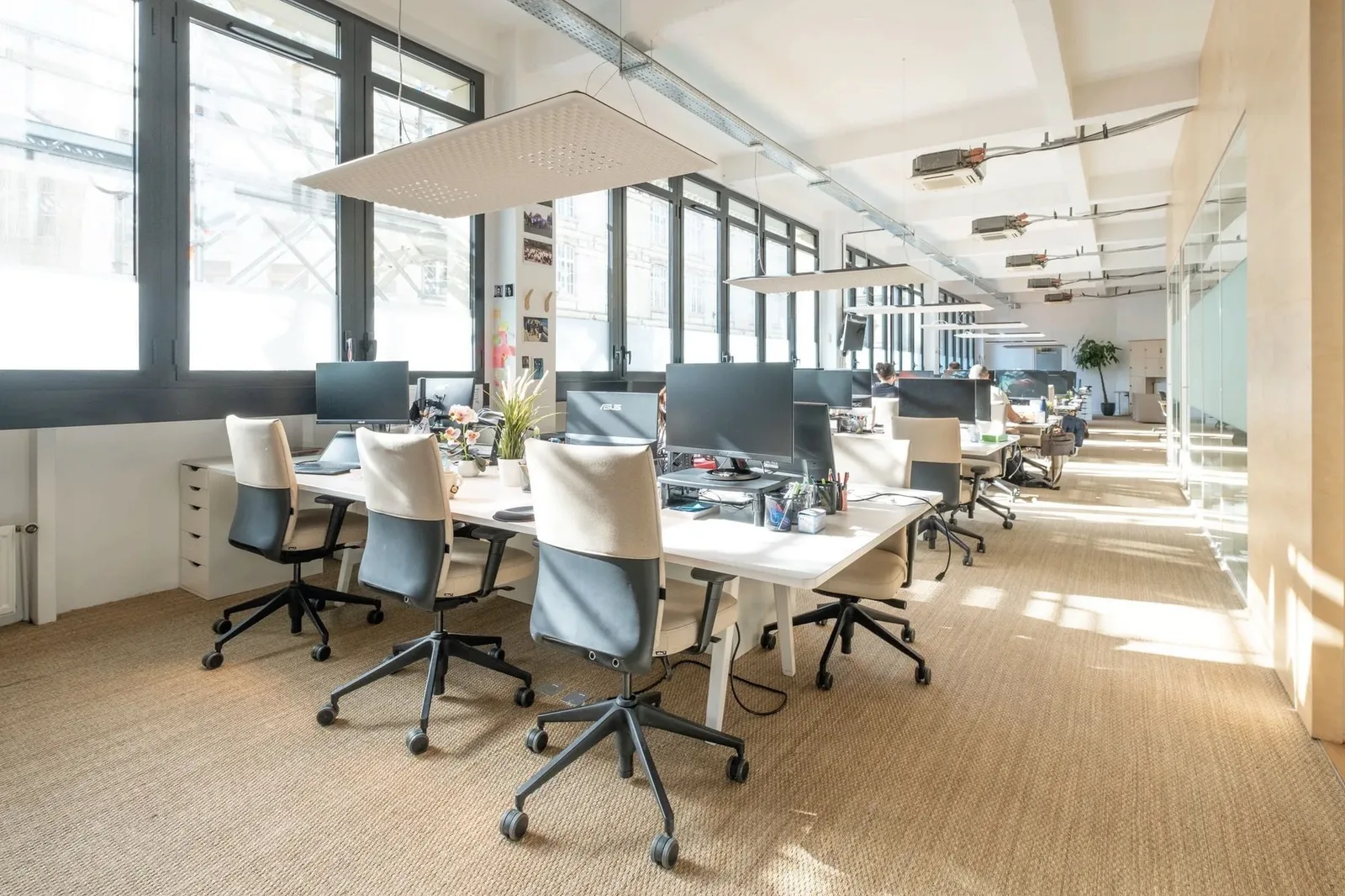 Come And Work Le Joaillier - 52 postes, Open-plan office, Paris 2e