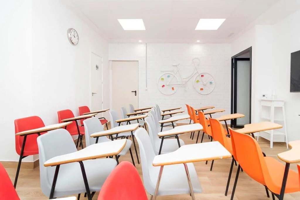 Concilyando Coworking, Training room for 15 people, Alcalá de Henares