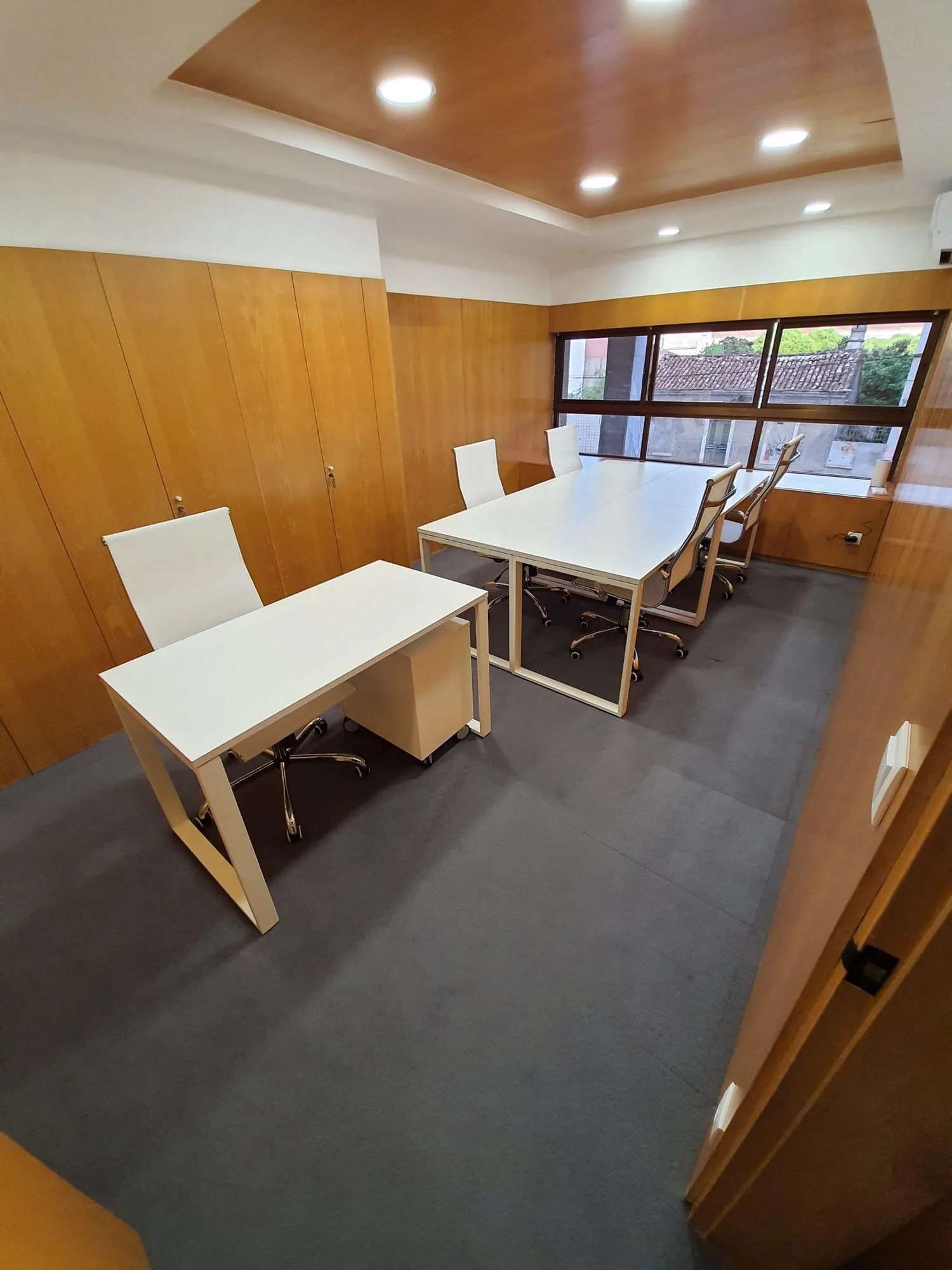 ConnectHUB Business Center, Despacho privado con 5 puestos, Santarém