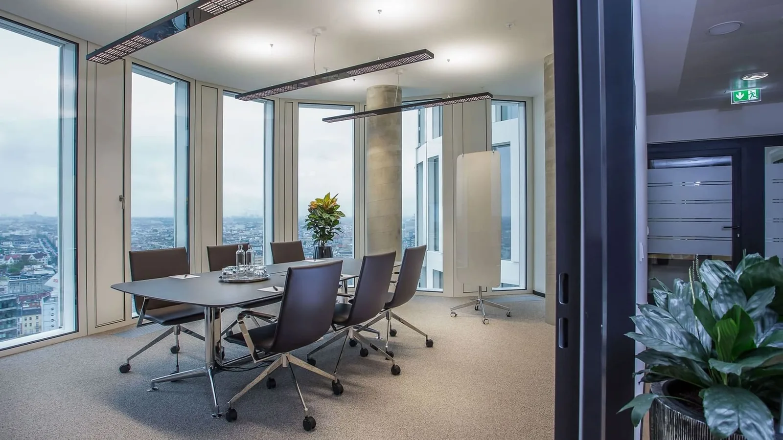 CONTORA Office Solutions - Berlin Upper West, Besprechungsraum für 6 Personen, Berlin
