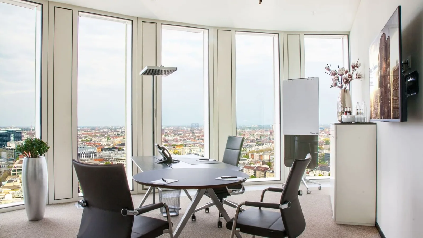 CONTORA Office Solutions - Berlin Upper West, Privatbüro mit 1 Arbeitsplatz, Berlin