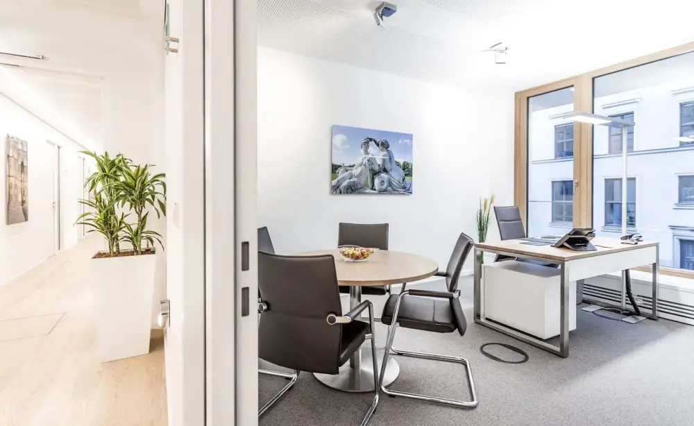 Contora Office Solutions - München Theresienhof, Private office for 4 persons, Munich