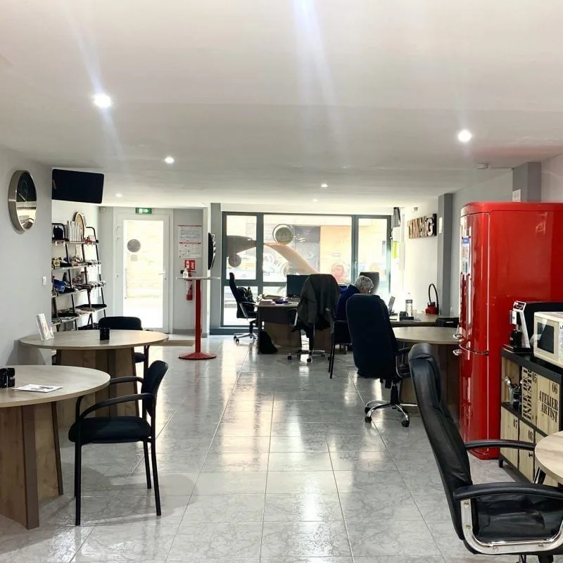 CoopConnexion, Open-plan office, Lens