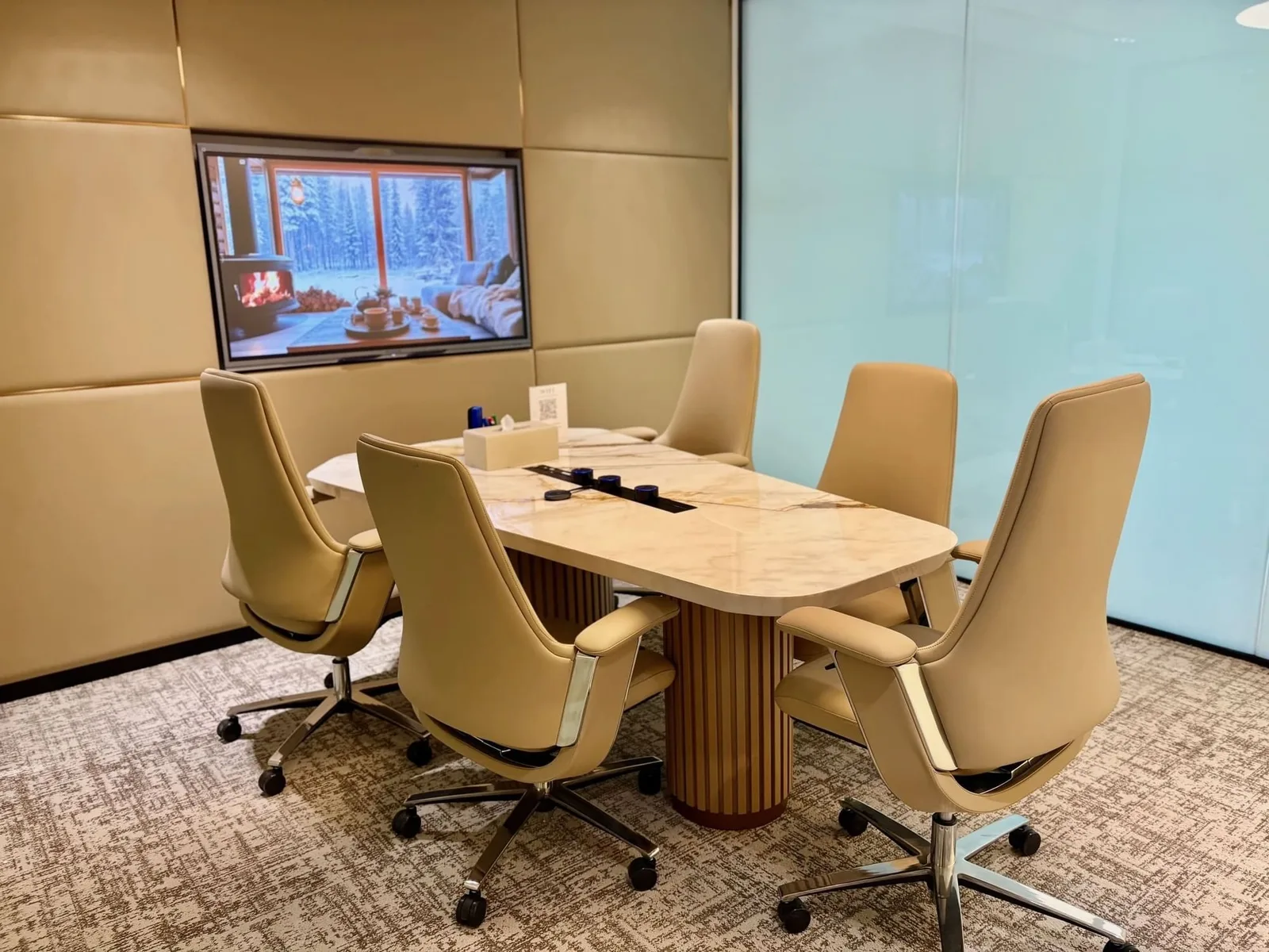 CorporatEdge Business Center Dubai, Salle de réunion 5 personnes, Dubai