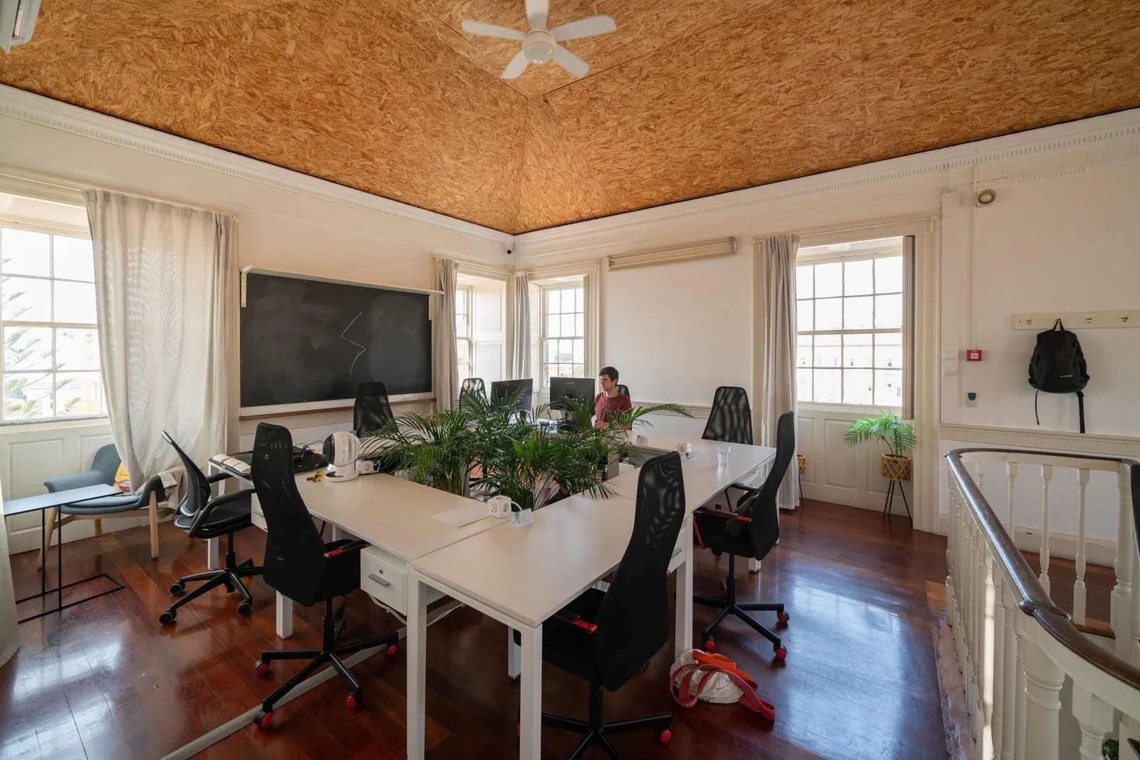 Cowork Funchal, Bureau privatif 6 postes, Funchal
