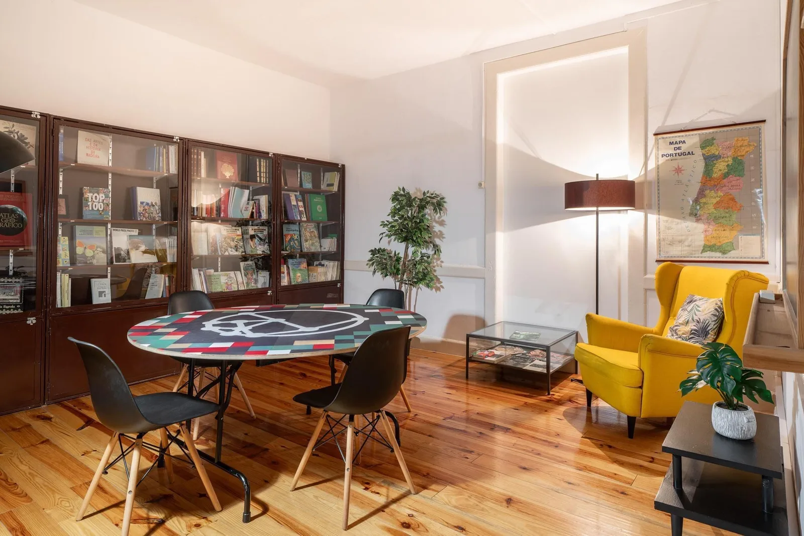 Cowork Funchal, Salle de réunion 4 personnes, Funchal