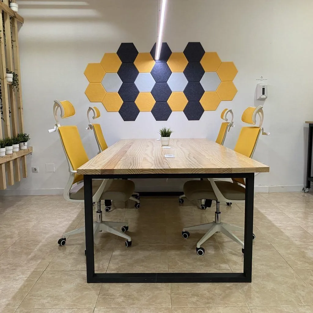 Cowork Plus Santiago De Compostela, Salle de réunion 4 personnes, Santiago de Compostela