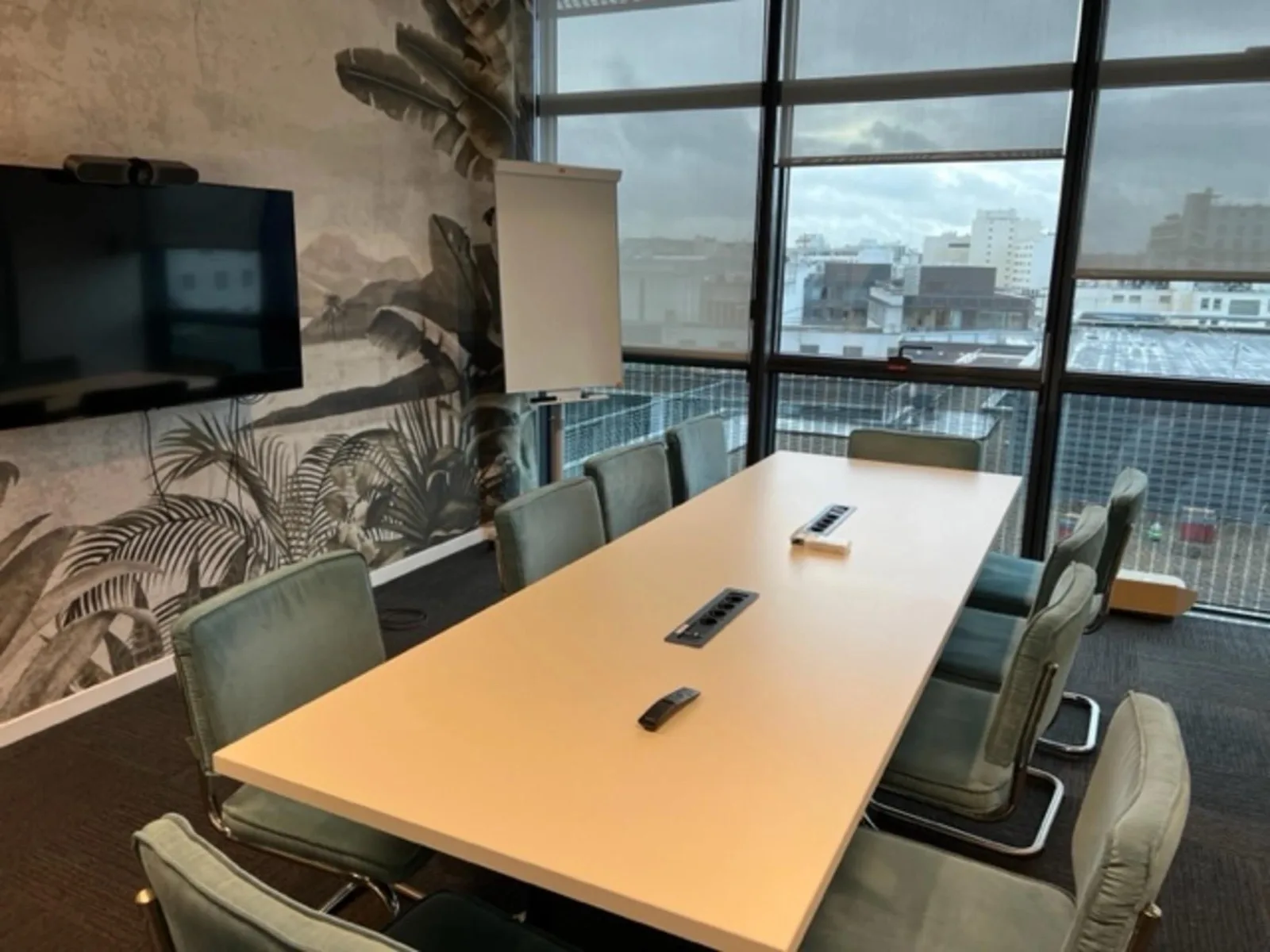 Coworkea Porte d'Orléans, Salle de réunion 8 personnes, Paris 14e