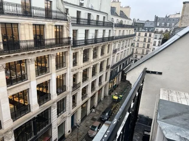 Coworkea Uzes, Gebäudefassade, Paris 2e