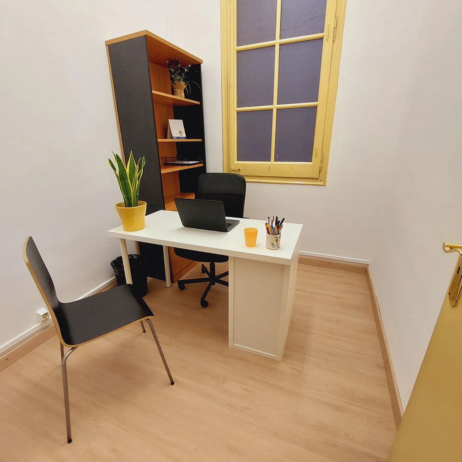 Coworking Arago 308, Despacho privado con 1 puesto, Barcelona