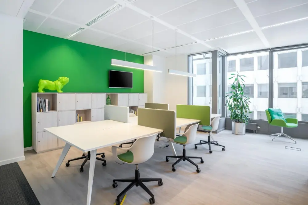 HQ IL, Elgin - Point Blvd, Coworking desk, Elgin, IL