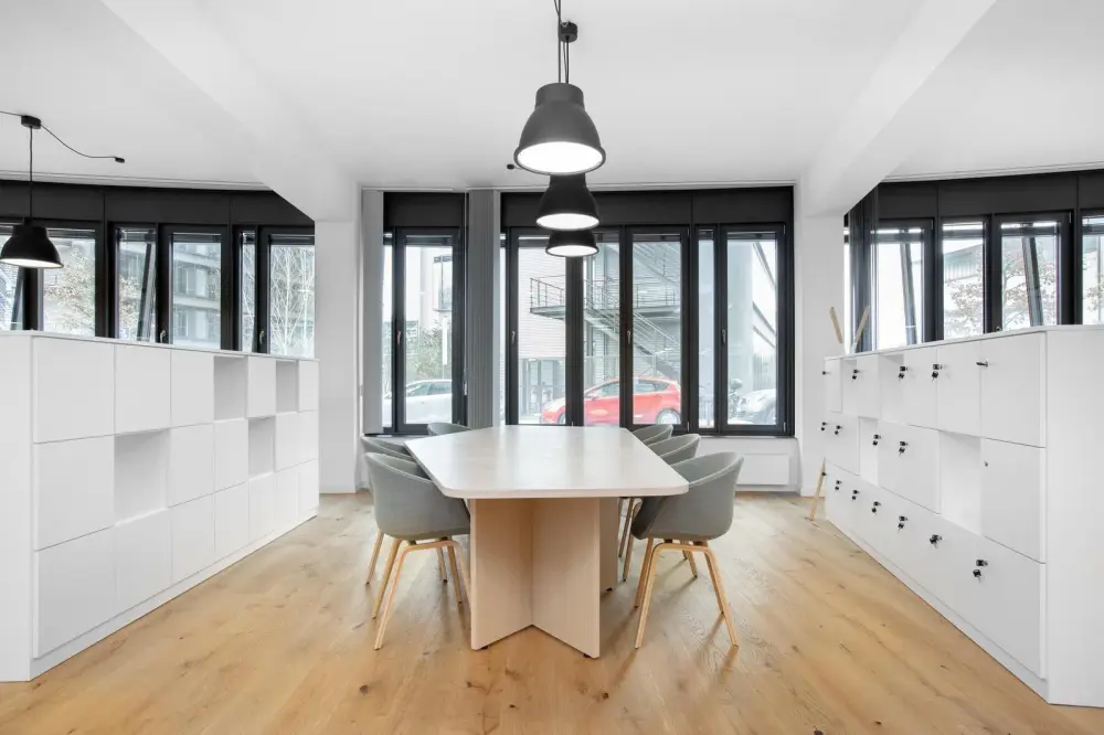 Regus Budapest, Madarász Office Park, Coworking desk, Budapest