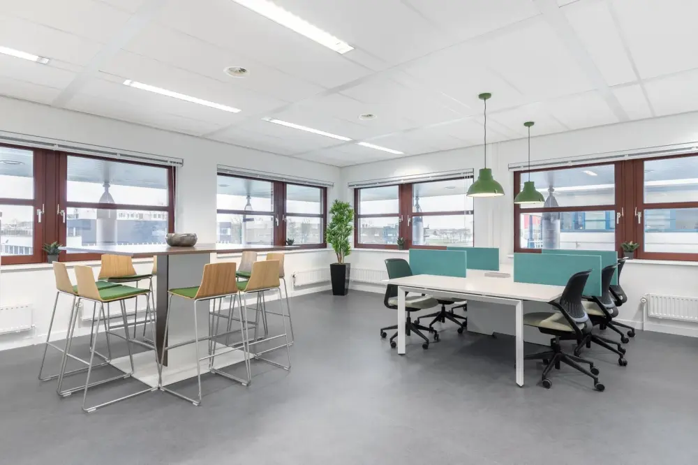 Regus IL, Burr Ridge - Village Center, Coworking desk, Burr Ridge, IL