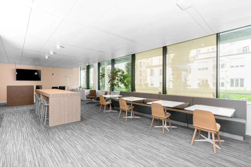 Regus Fukuoka, Tenjin Business Center, Coworking desk, Fukuoka