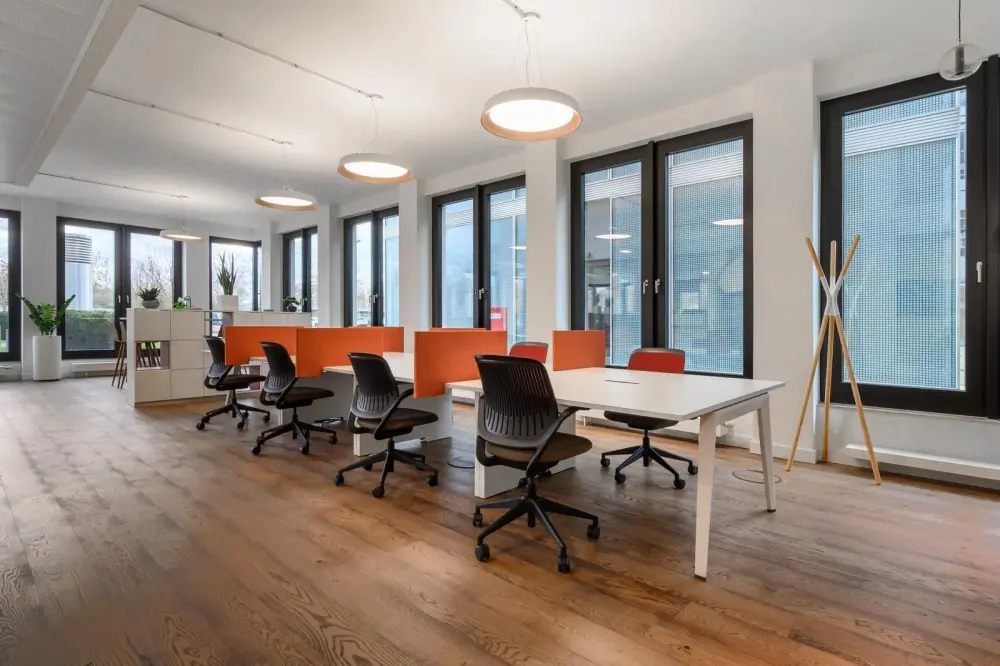 Regus OKAYAMA, Daiichi Central, Coworking desk, Okayama