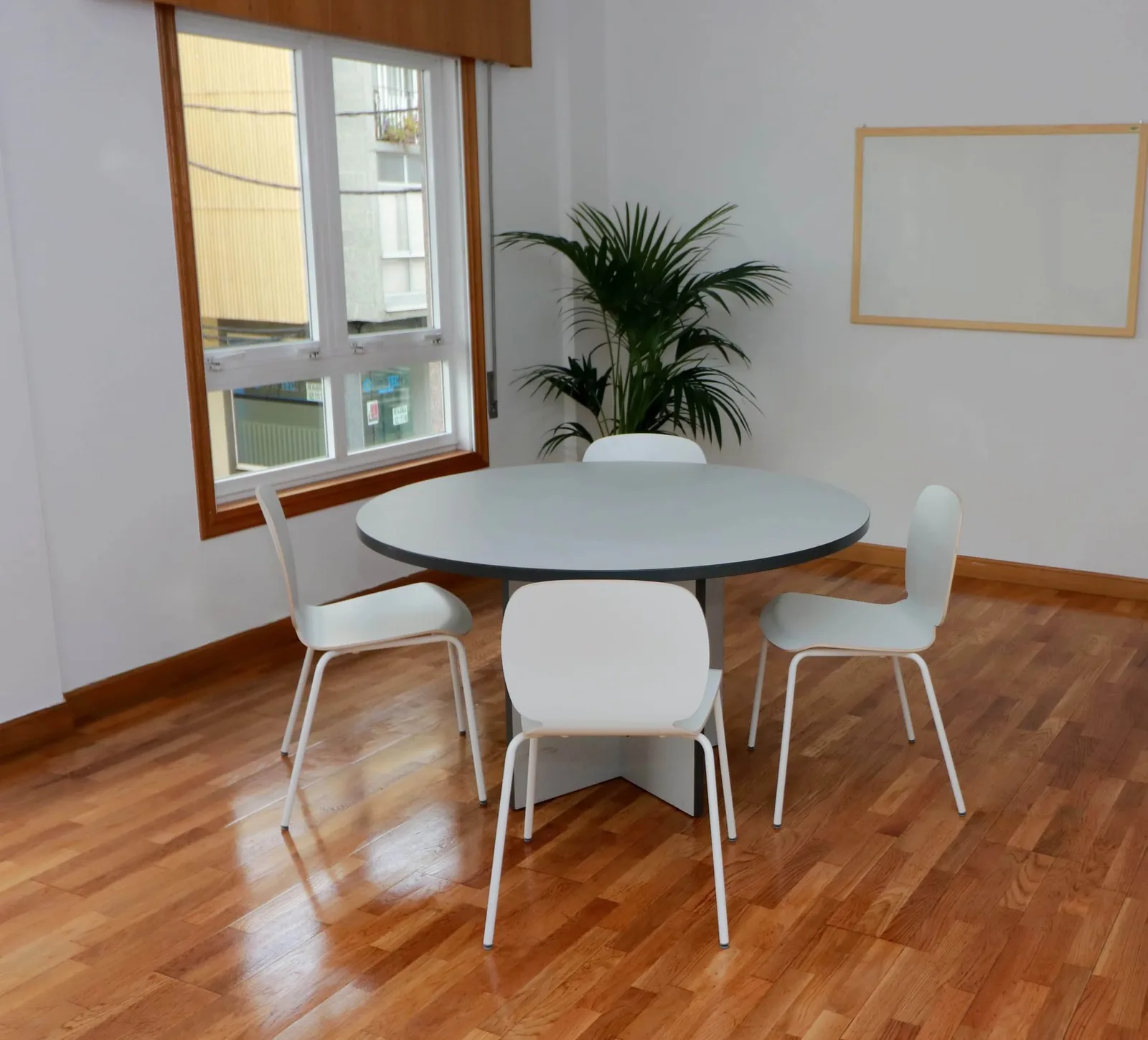 Coworking Deza, Meeting room for 4 people, Lalín