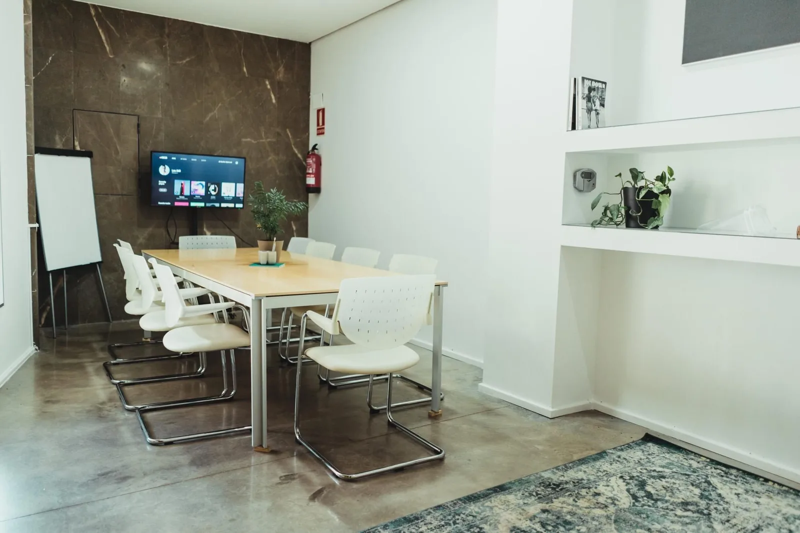Coworking Dinamic, Sala de reuniones para 8 personas, Benicàssim