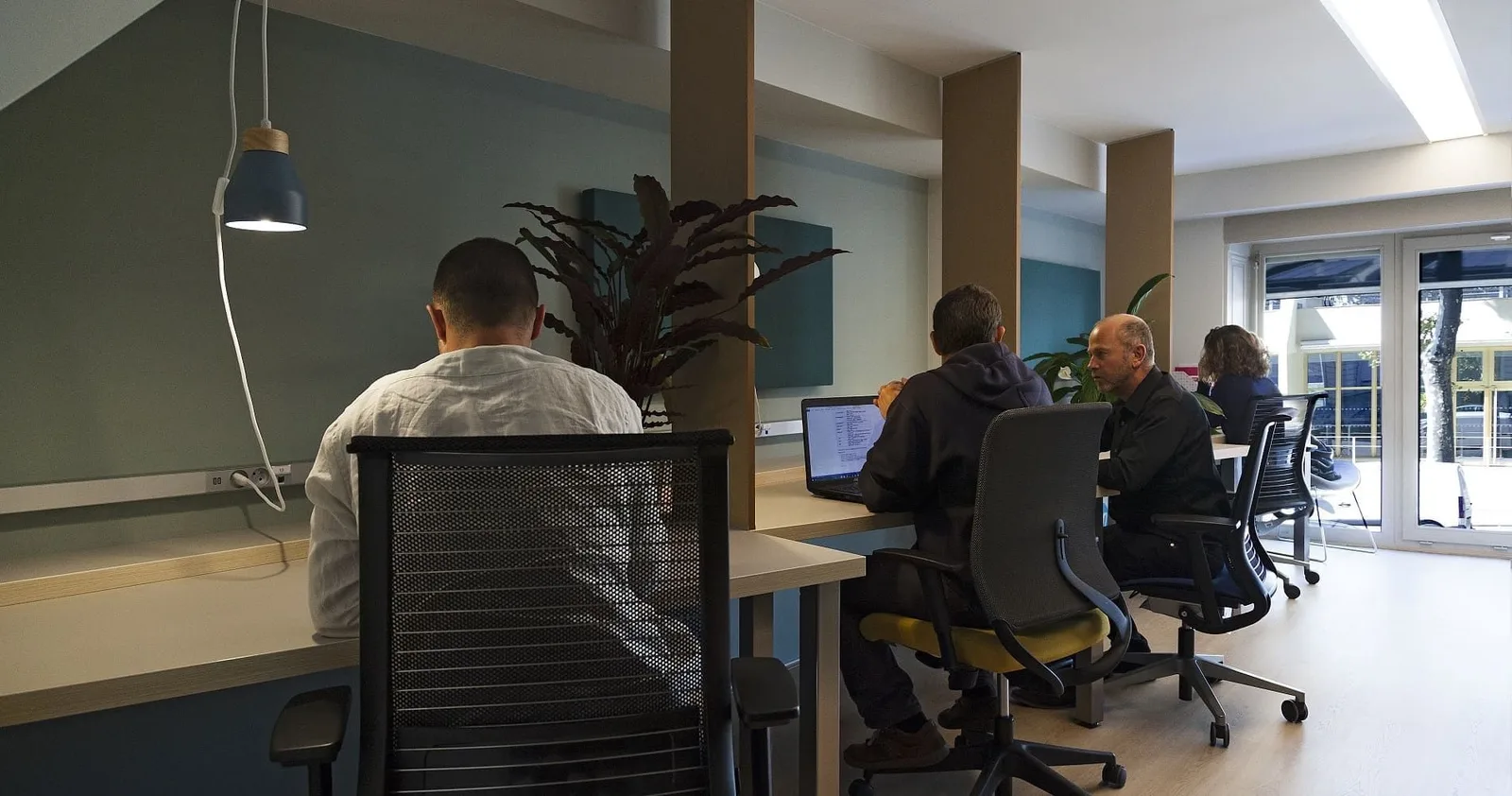 Coworking en face de la Piscine, Open space, Lyon 7e