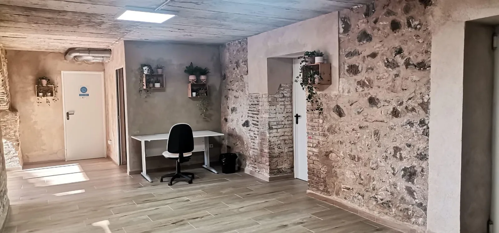Coworking Falset, Despacho privado con 1 puesto, Falset