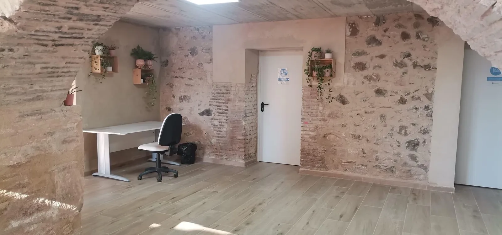 Coworking Falset, Despacho privado con 1 puesto, Falset