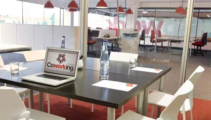 Coworking Girona, Sala de reuniones para 6 personas, Riudellots de la Selva
