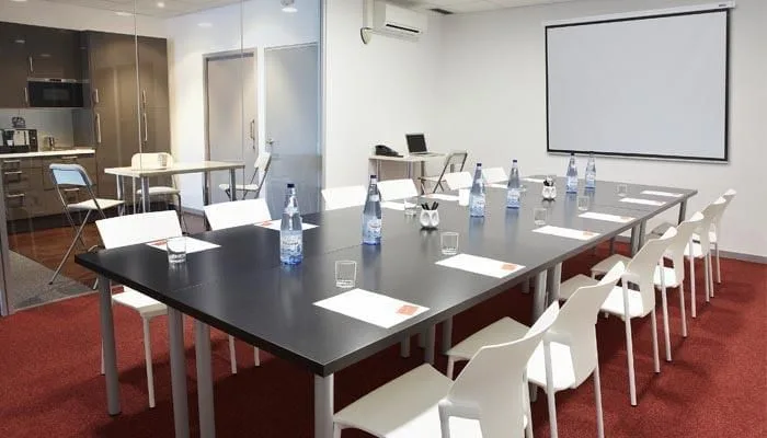 Coworking Girona, Sala de reuniones para 12 personas, Riudellots de la Selva