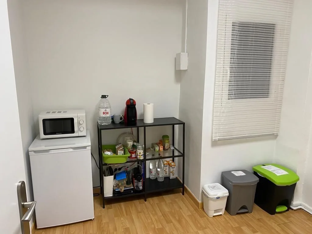 Coworking Ikira, Kitchen, Lleida