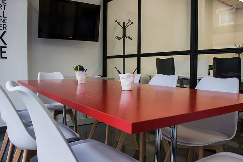 Coworking Kubo, Salle de réunion 6 personnes, Móstoles