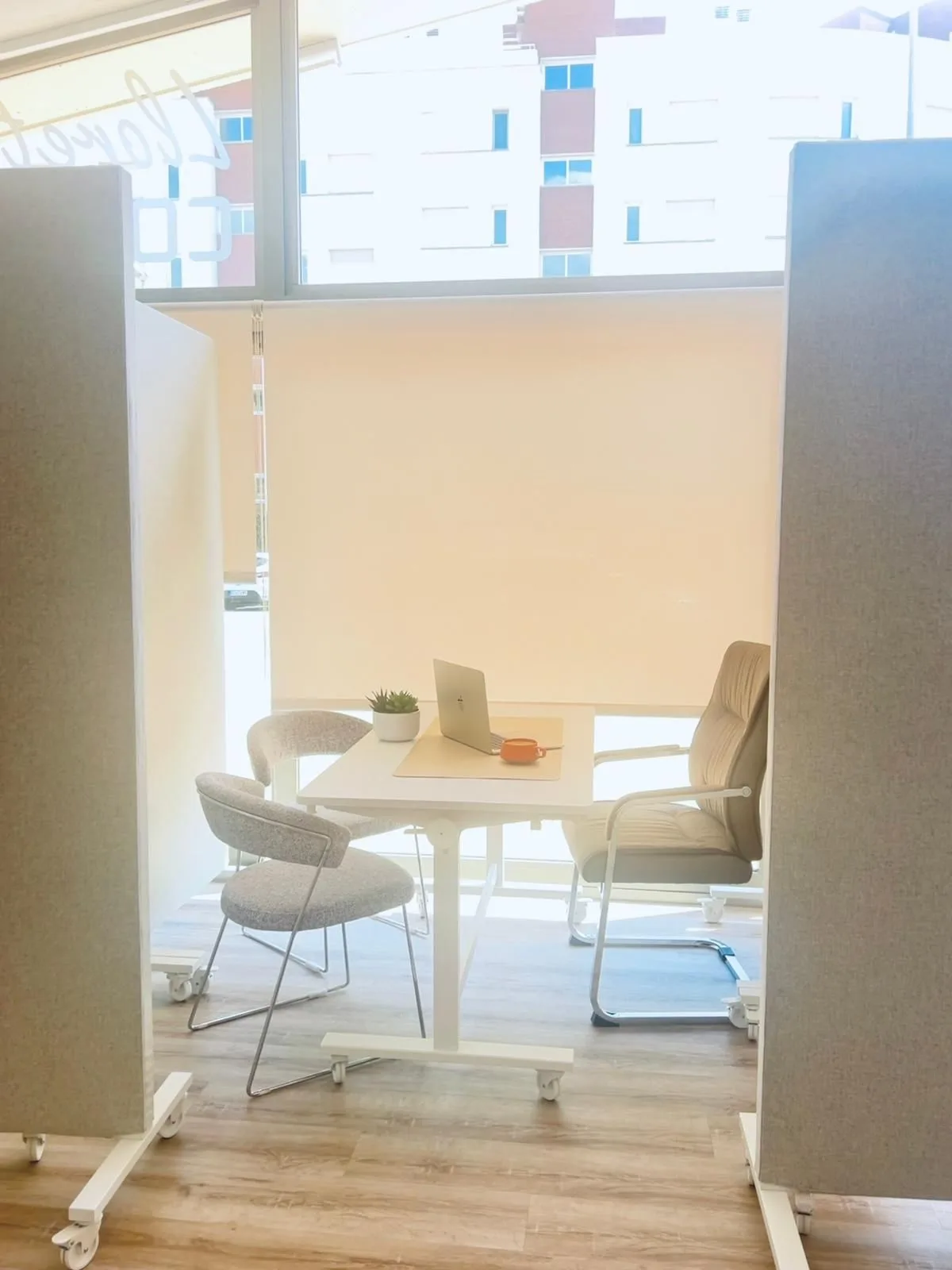 Coworking Lloret, Sala de reuniones para 3 personas, Lloret de Mar