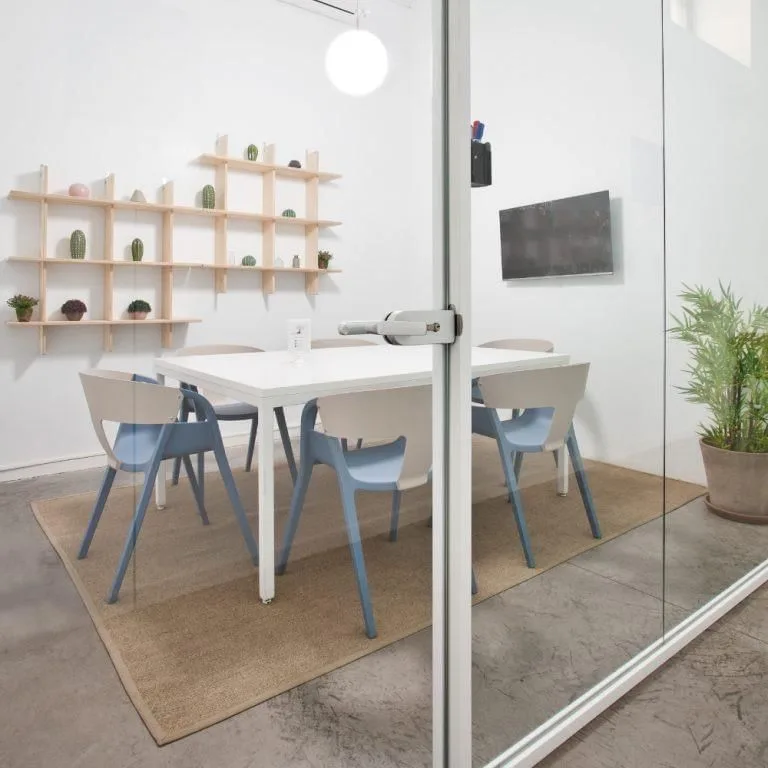 Coworking Loom Tapices, Salle de réunion 6 personnes, Madrid